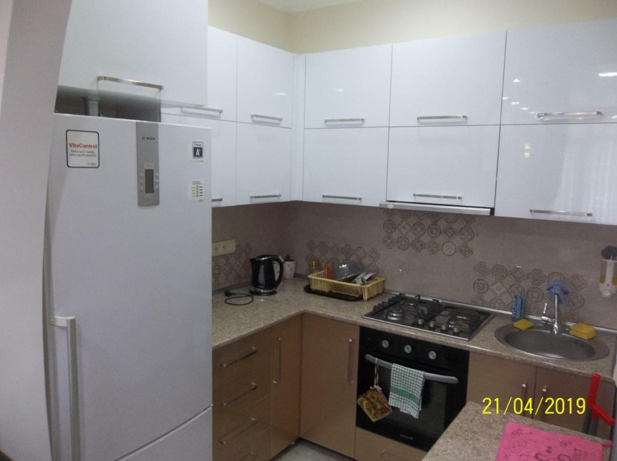 Мате Apartment Batoemi Buitenkant foto