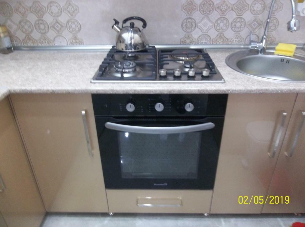 Мате Apartment Batoemi Buitenkant foto
