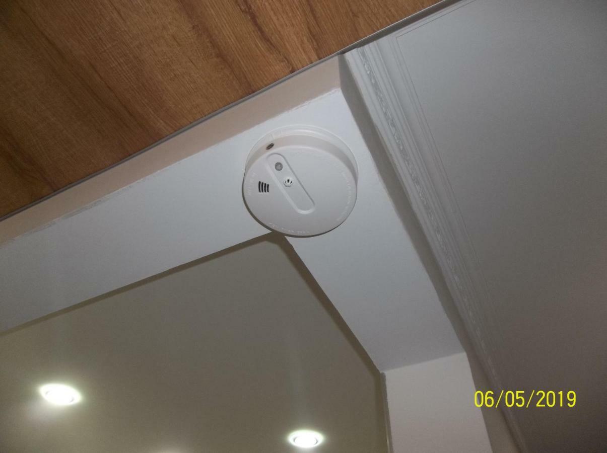 Мате Apartment Batoemi Buitenkant foto
