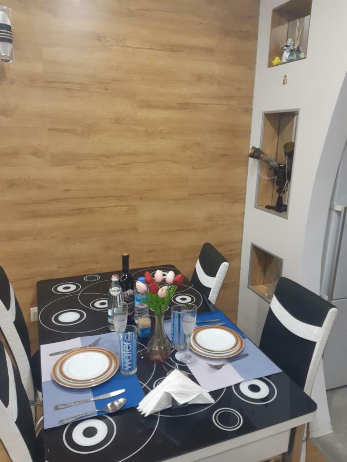 Мате Apartment Batoemi Buitenkant foto